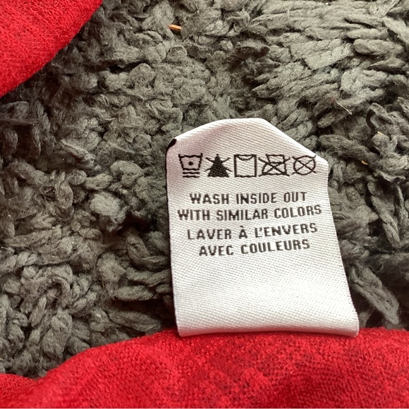 Le chateau Red peplum sheer blouse - Picture 5 of 5